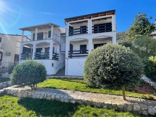 Residence4A-Appartamento Bianco Ravni Exteriér fotografie